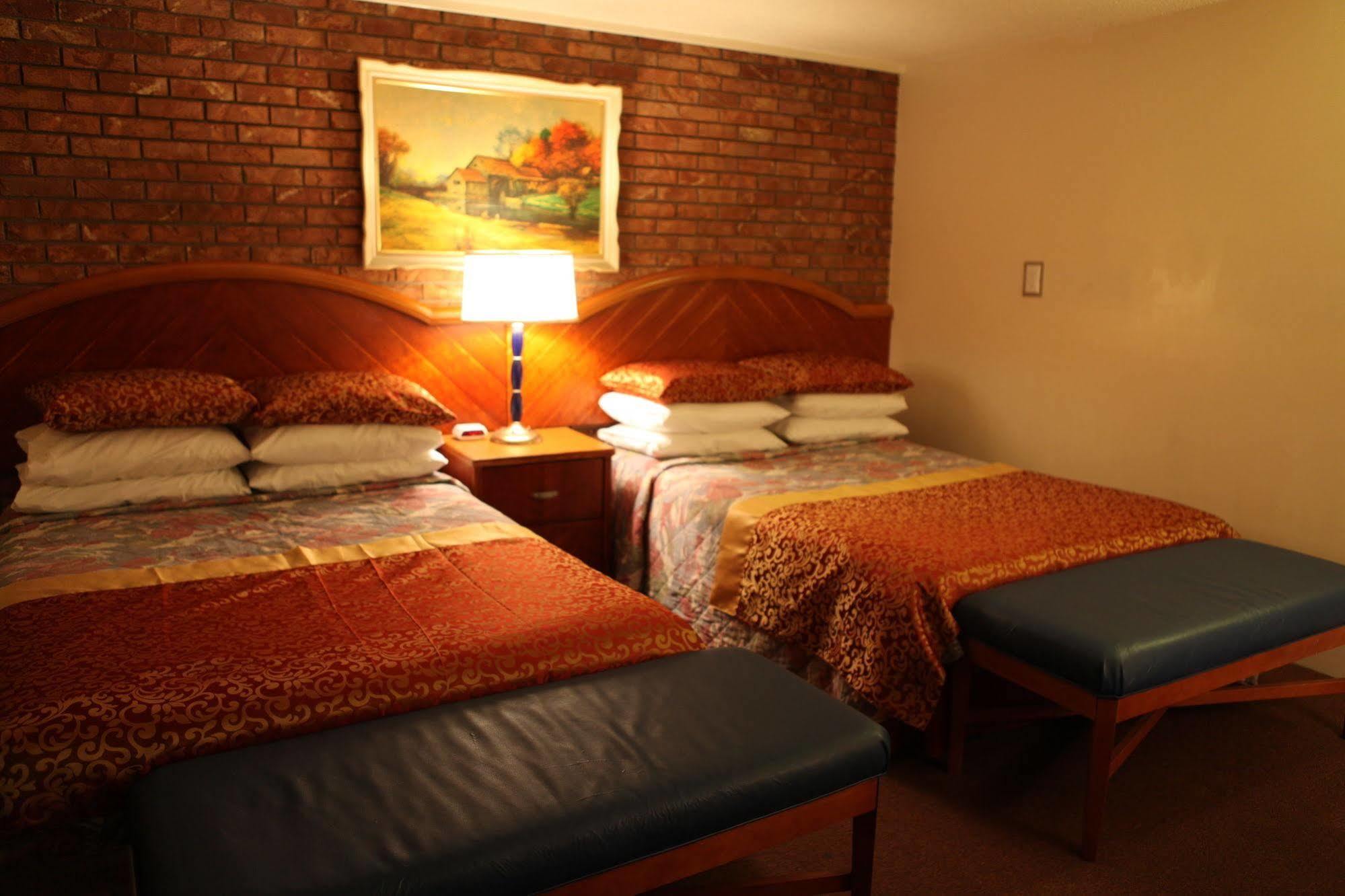 Arcadia Hotel Gering Buitenkant foto