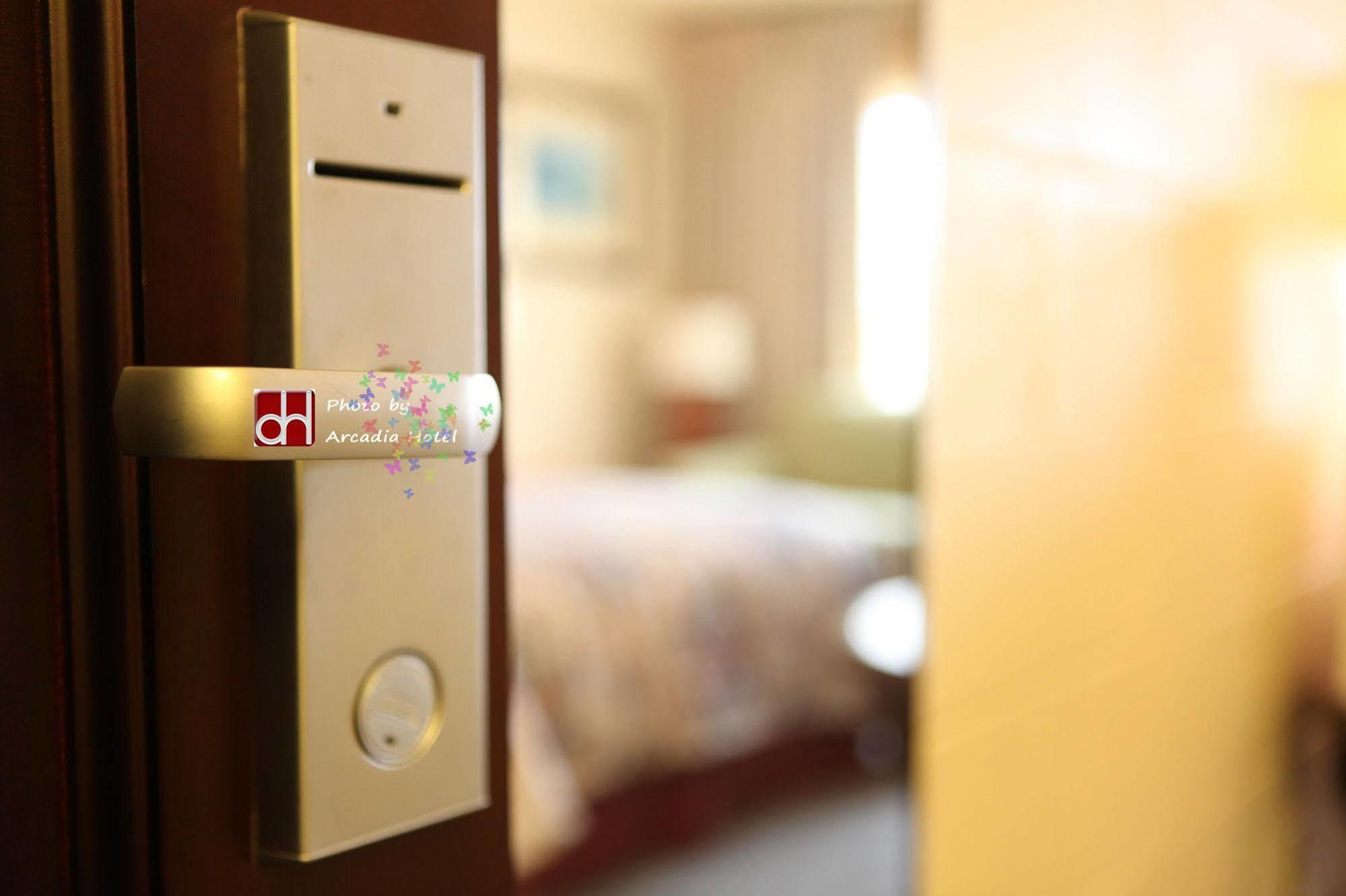 Arcadia Hotel Gering Buitenkant foto